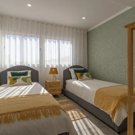 Apartment Stunning Modern In Oura Beach Albufeira